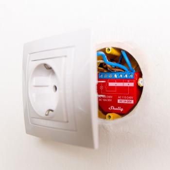 Shelly Plus 1PM Smart Home Schaltaktor – WLAN Relais 16A mit Strommessung & Bluetooth